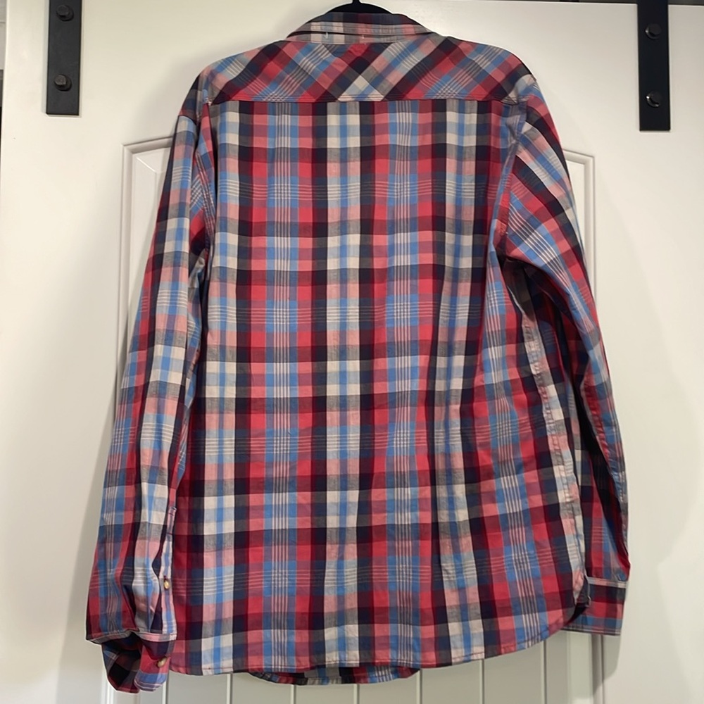 Levi’s button up - Picture 3 of 4